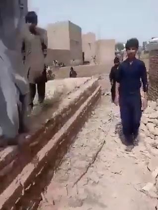 Hindu Temple🛕 Demolished in Tando Adam🇵🇰, Sparking Outcry Over Minority Rights