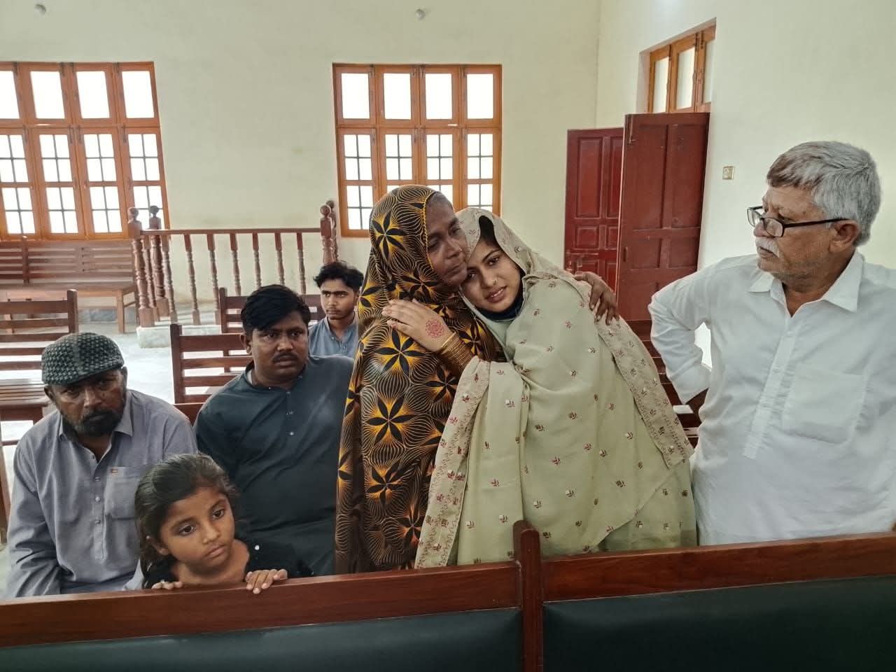 Sunita Kumari Maharaj Reunited with Family After Alleged Three-Month Abduction in Sindh🇵🇰- But Justice Remains Elusive